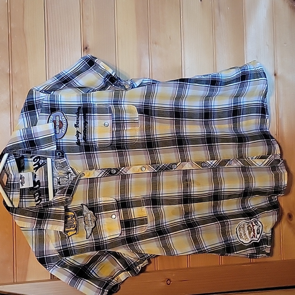 Women's Harley Davidson shirt